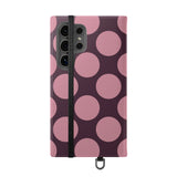 Samsung Galaxy S24 Ultra vegane Leder-Geldbörsenhülle – Design mit Pink Plum Polka Dot