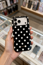 Classic Polka Dots, Black Noir - Tough Handyhülle